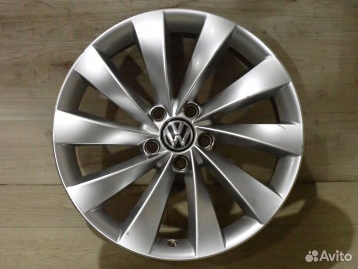 Оригинальные R18 диски VW Passat