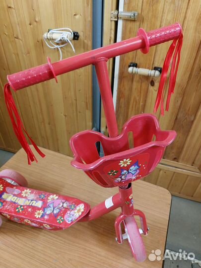 Самокат железный трёхколёсный