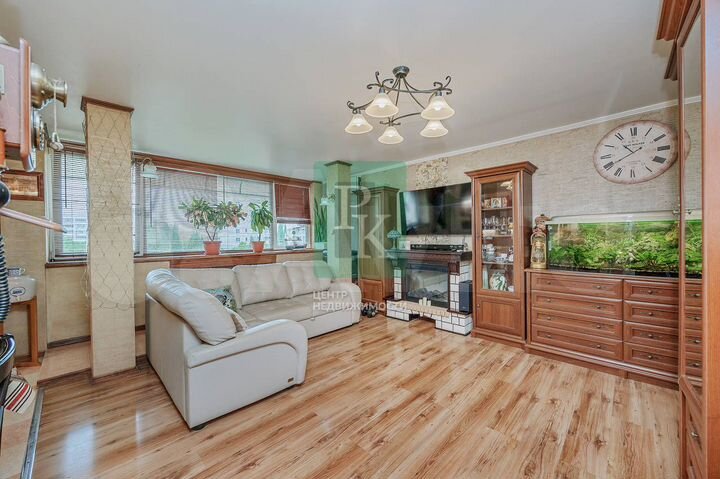 3-к. квартира, 73 м², 3/9 эт.