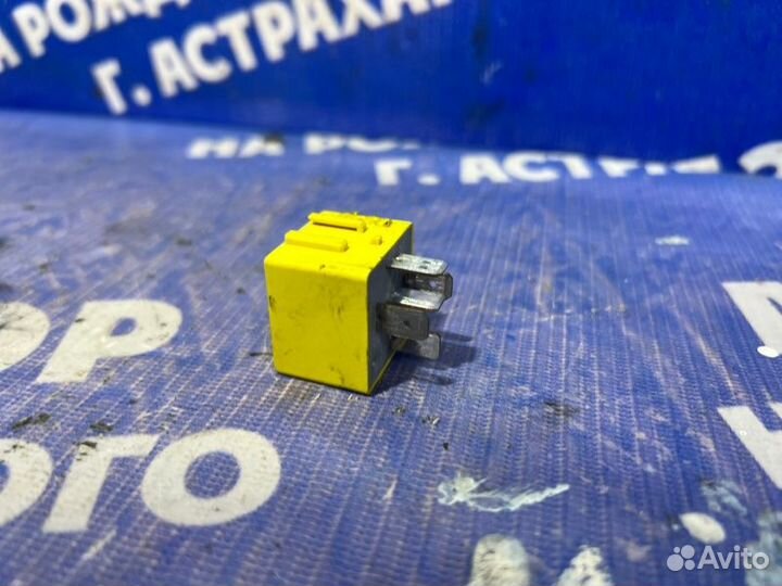 Реле Renault Logan 1 седан 2009