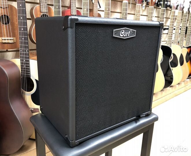 Басовый комбоусилитель Cort CM40B-EU, 40 Вт