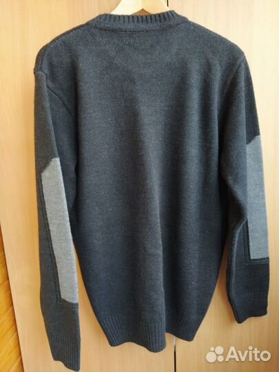 Новый шерстяной свитер р 48-50