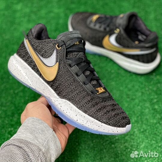 Nike LeBron XX DJ5423-003 оригинал новые