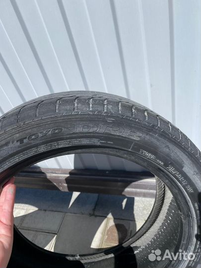 Toyo DRB 215/50 R17 95W