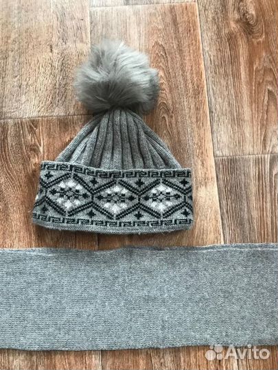 Шапка, шарфик тёплые