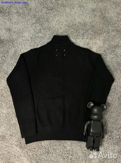 Элегантный кардиган от Maison Margiela