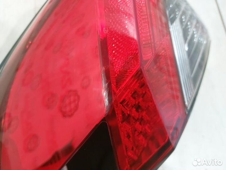 Фонарь задний левый задний левый Toyota Rav 4 XA50