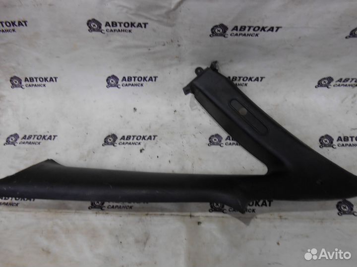 Обшивка задней стойки Опель Вектра б