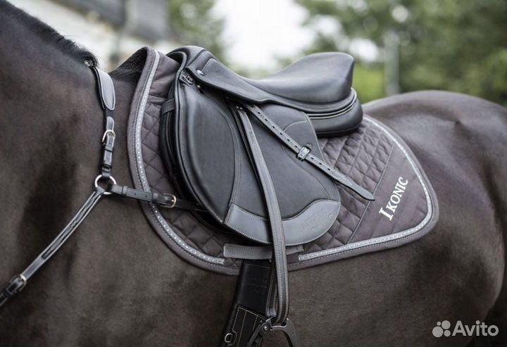 Седло конкурное Ikonic 16.5 2022 года
