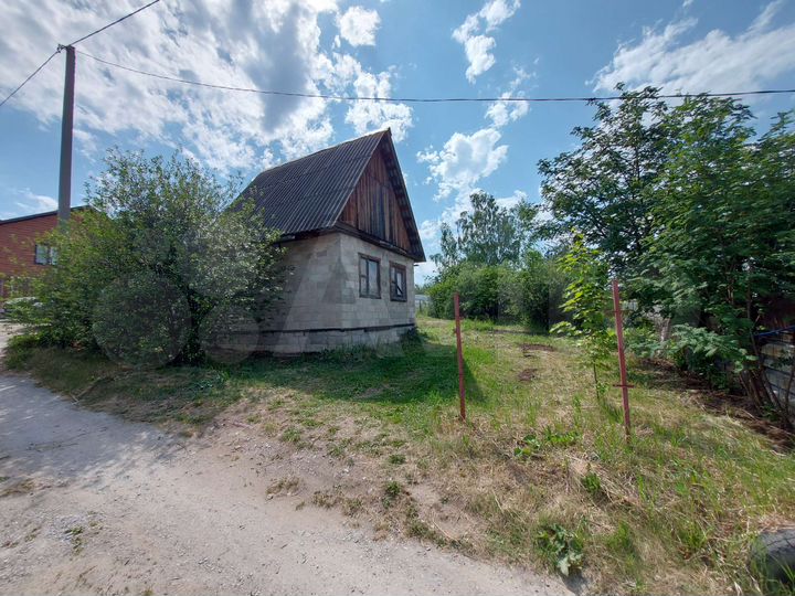 Дача 25 м² на участке 5 сот.