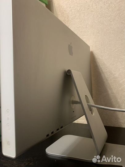 Apple Cinema HD display 23