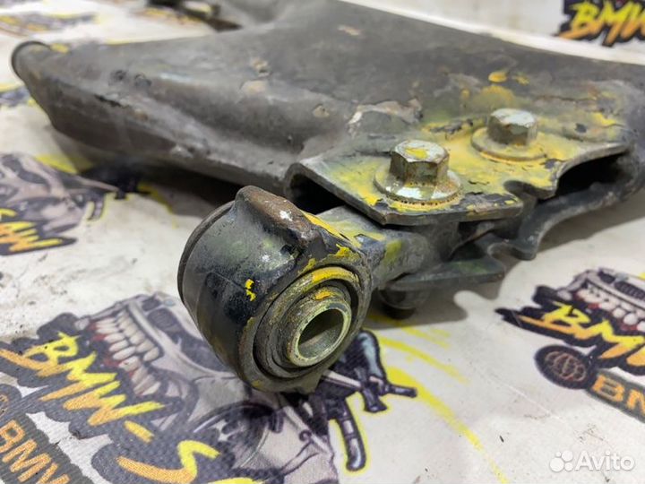 Рычаг подвески задний правый Audi A6 C4 AAH 1995