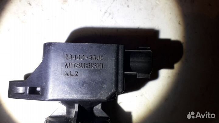 Катушка зажигания Suzuki Eskudo J20A 33400-65J0