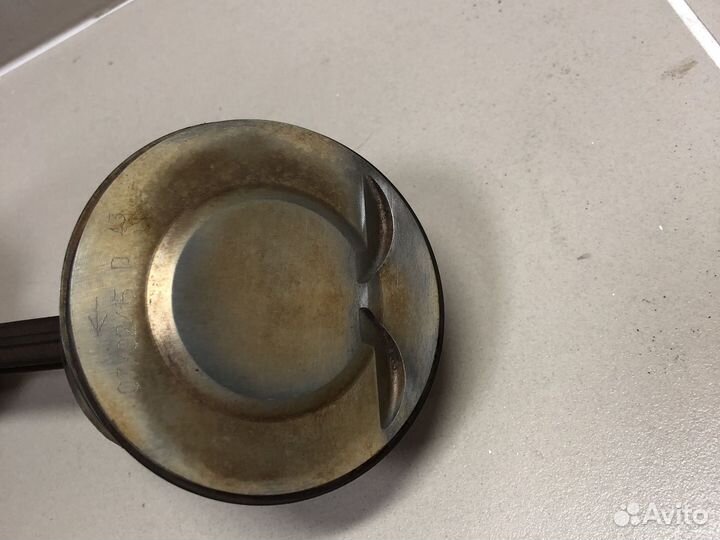 Поршень шатун 31251468 Volvo S40 2.4 20V B5244S4