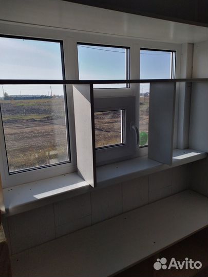 Стеллаж, столы, полки