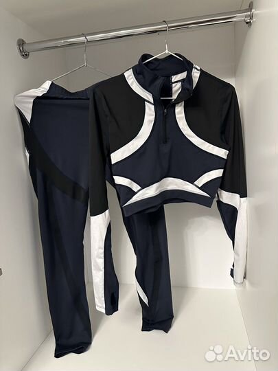 Спортивный комплект женский