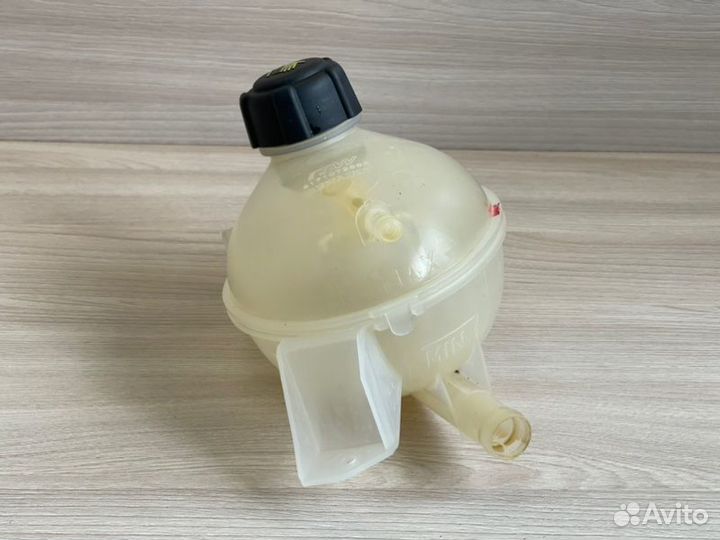 Бачок расширительный Renault Sandero Stepway