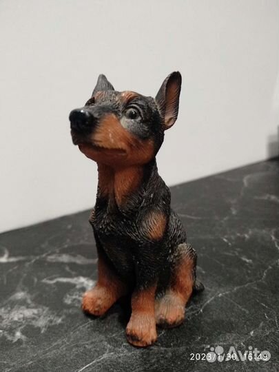 Статуэтка собака
