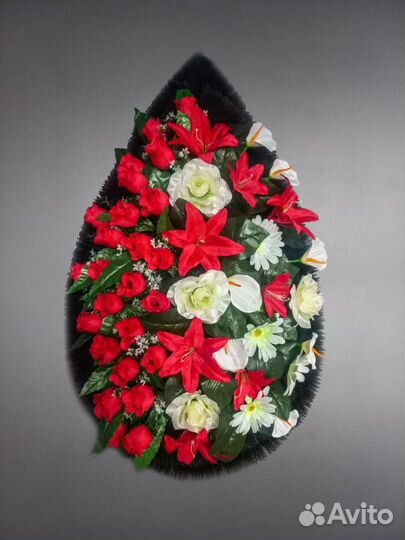 Ритуальные венки и корзины