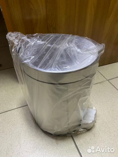 Мусорное ведро с педалью 5л