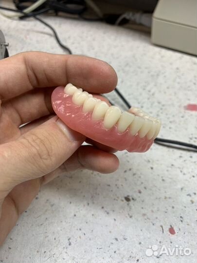 Зубные протезы