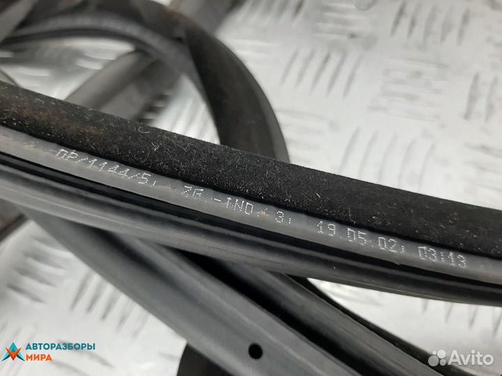 Уплотнитель Land Rover Range Rover 2 2002 LR014294