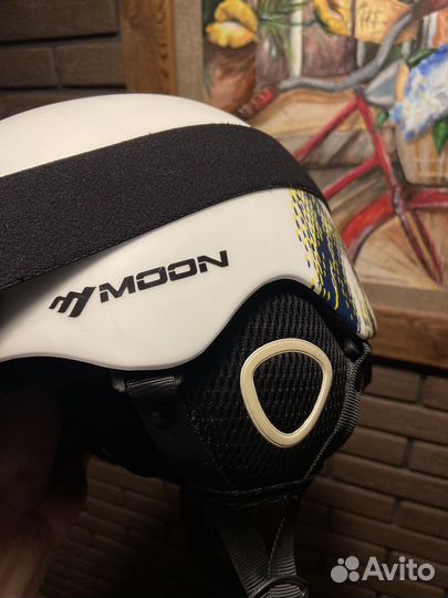 Горнолыжный шлем