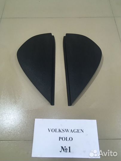 Торпедо Volkswagen Polo