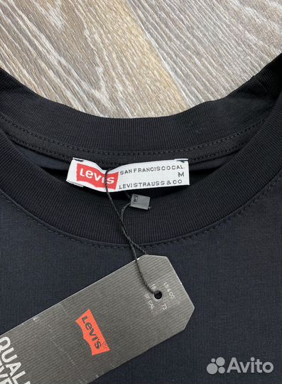 Футболка levi's