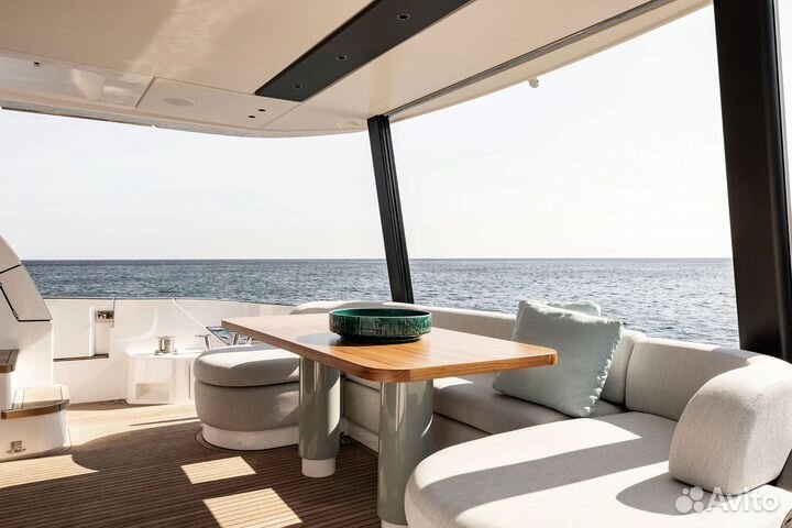 Моторная яхта Azimut 72, New Model, 2024