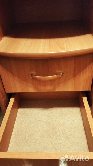 Тумба в прихожую с сиденьем