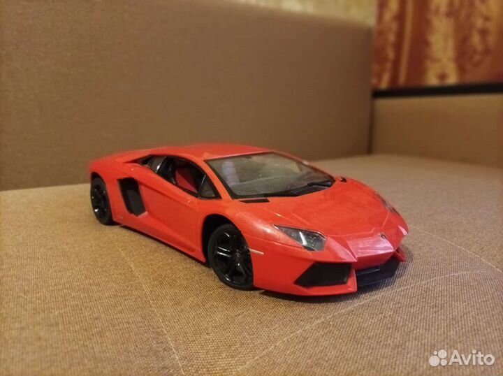 Машина Lamborghini, без пульта управления
