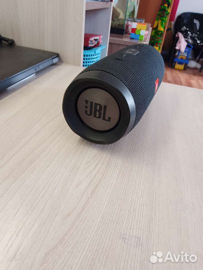 Колонка jbl charge 3
