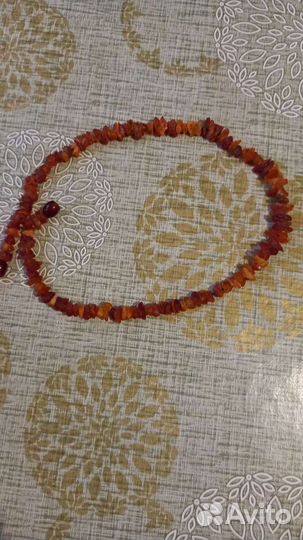 Бусы из необработанного янтаря