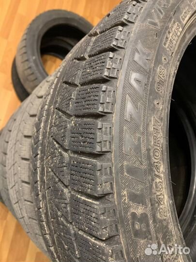 4 диска Mercedes-Benz R17 + 4 шины в подарок