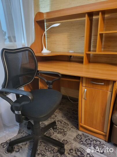 Компьютерное кресло