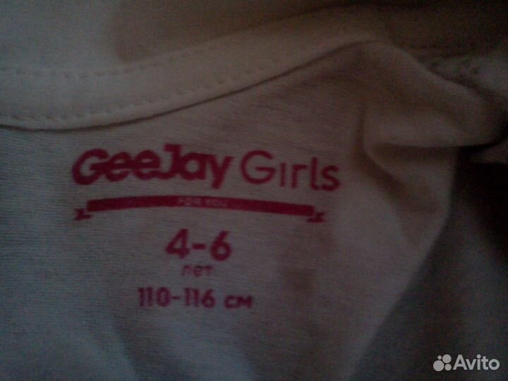 Кофточка на девочку новая