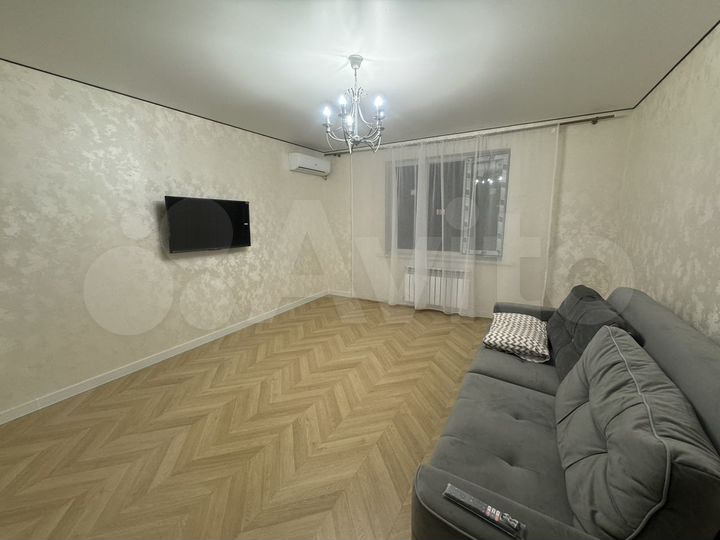 3-к. квартира, 104,5 м², 2/10 эт.