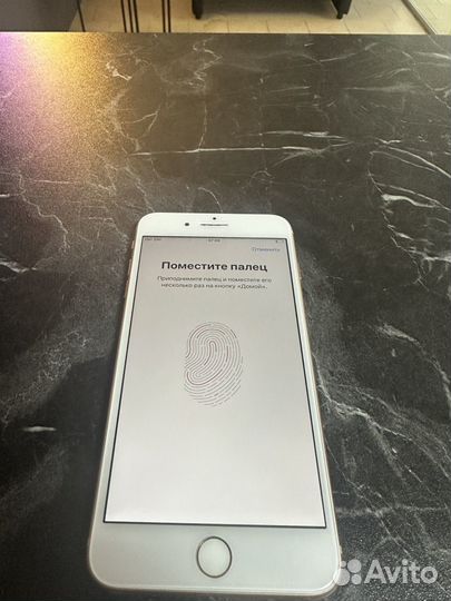 iPhone 8 Plus, 64 ГБ