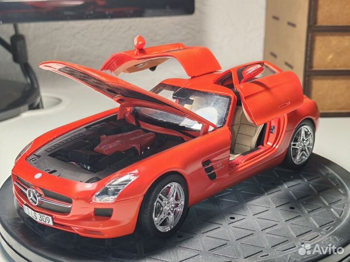 Модель автомобиля mercedes SLS AMG 1/24