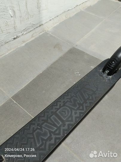 Электросамокат Midway I One Pro