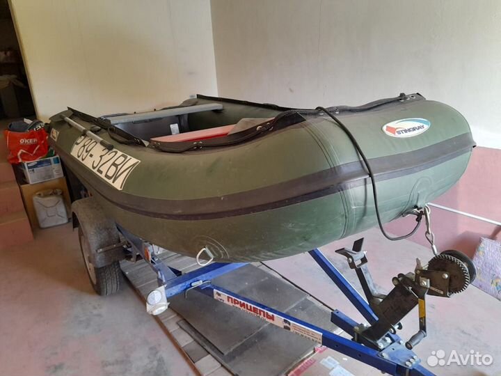 Лодка stingray 360AL с прицепом 