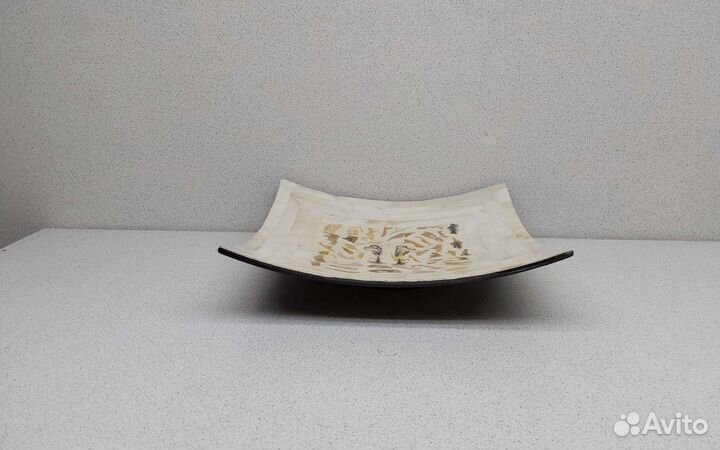 Тарелка с перламутром 18,5*18,5 морской сувенир