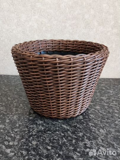 Кашпо из искусственного ротанга 12 литров