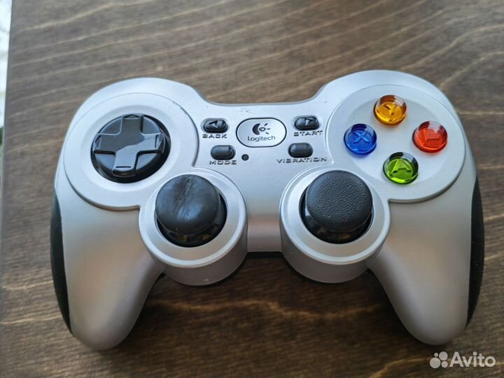 Джойстик Logitech wireless gamepad F710