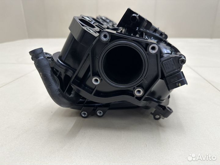 Впускной коллектор Hyundai Solaris 1