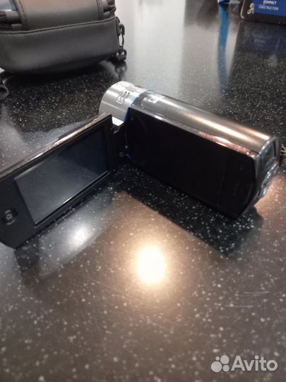 Цифровая видеокамера бу Samsung