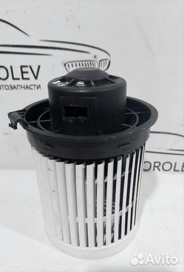 Моторчик отопителя Juke (F15) 2011-2019 Nissan