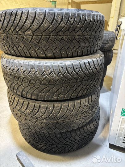 Bfgoodrich G-Force Stud 215/65 R16