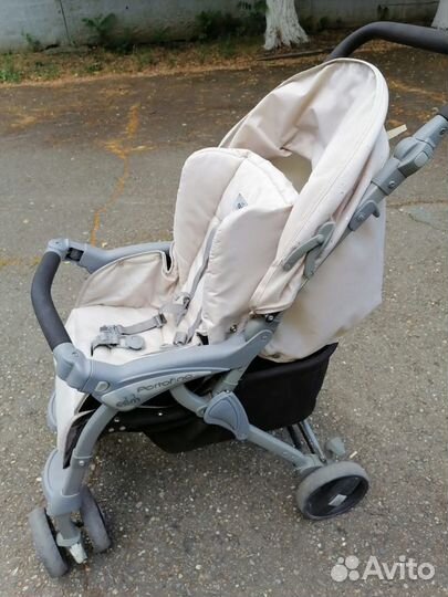 Продаю прогулочную коляску